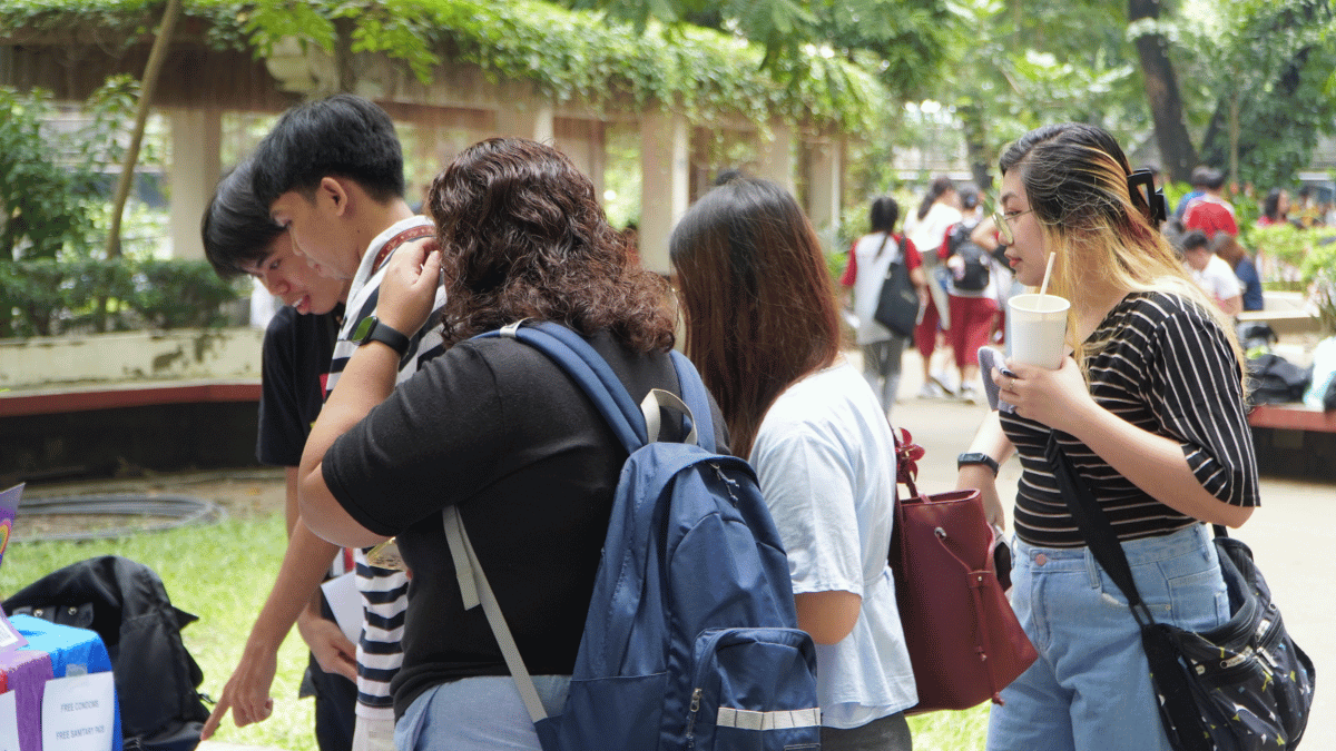 PUP students visiting KASARIANLAN's booth